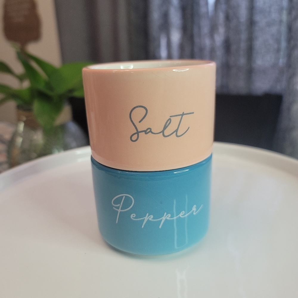 Salt & Pepper Ceramic Cups